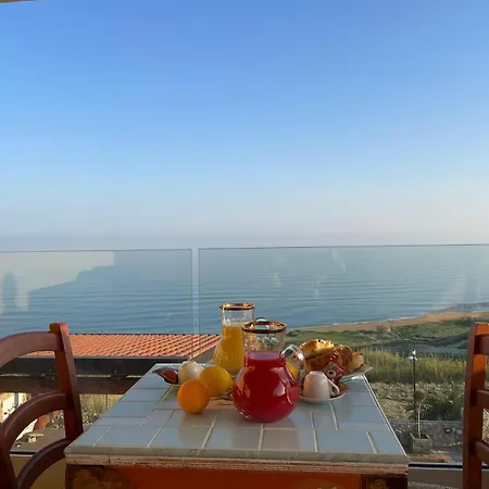 Re Mare 3* Кротоне