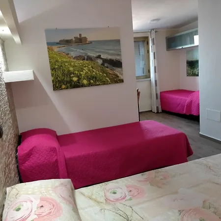 Alojamento de Acomodação e Pequeno-almoço Re Mare 3*