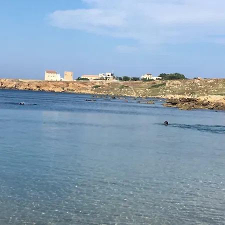 לינה וארוחת בוקר Re Mare 3*
